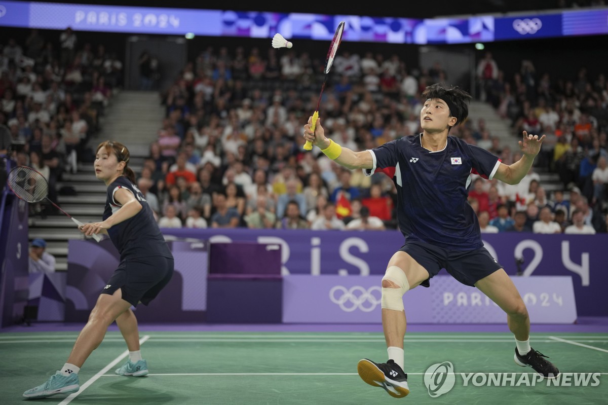 [올림픽] 배드민턴 김가은, 조별예선 첫판 압승…김원호-정나은 석패