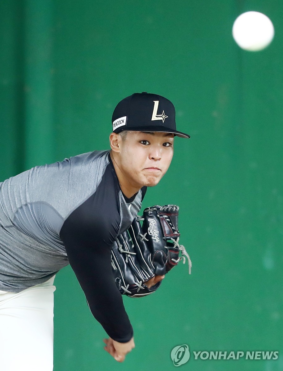 '두산행 유력' 시라카와 "KBO 수준 높아…최정은 충격적인 타자"