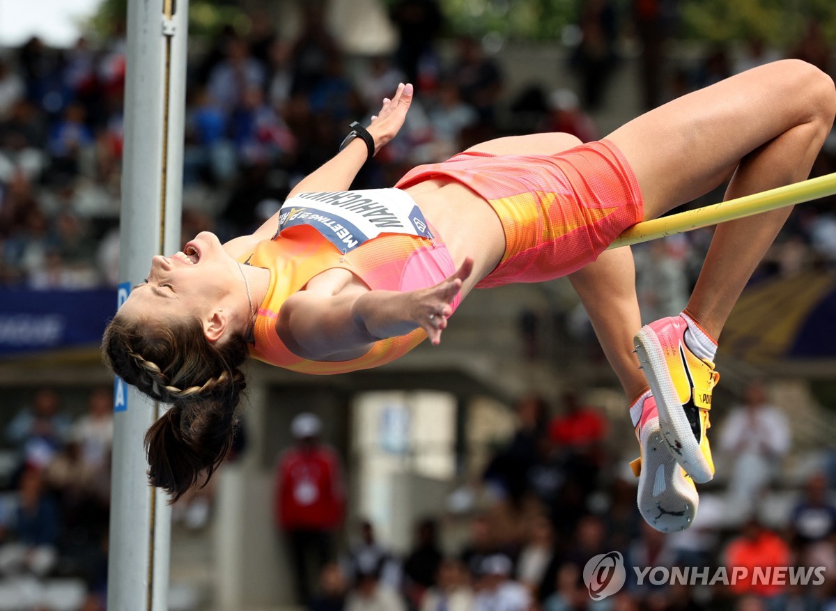 마후치크, 여자 높이뛰기 2ｍ10…37년 만에 세계 기록 경신