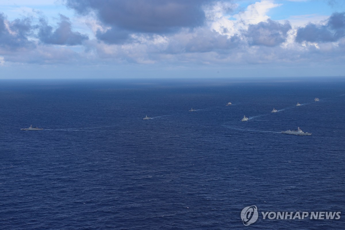 러·中 합동훈련 남중국해서 종료…해상전투 등 연습