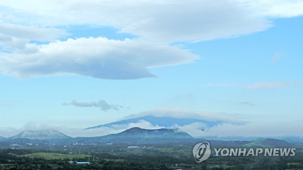 제주 가끔 구름 많고 비…낮 26∼34도 무더위