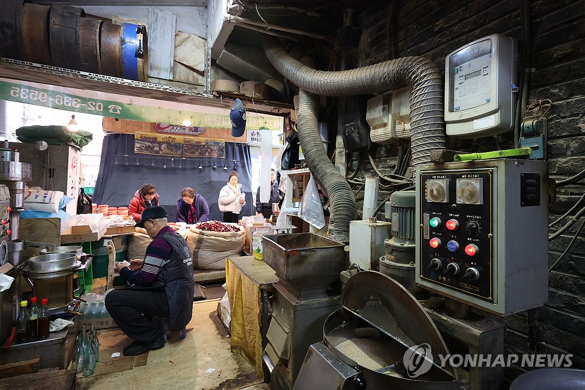 연 매출 6천만원 이하 소상공인에 전기요금 최대 20만원 지원