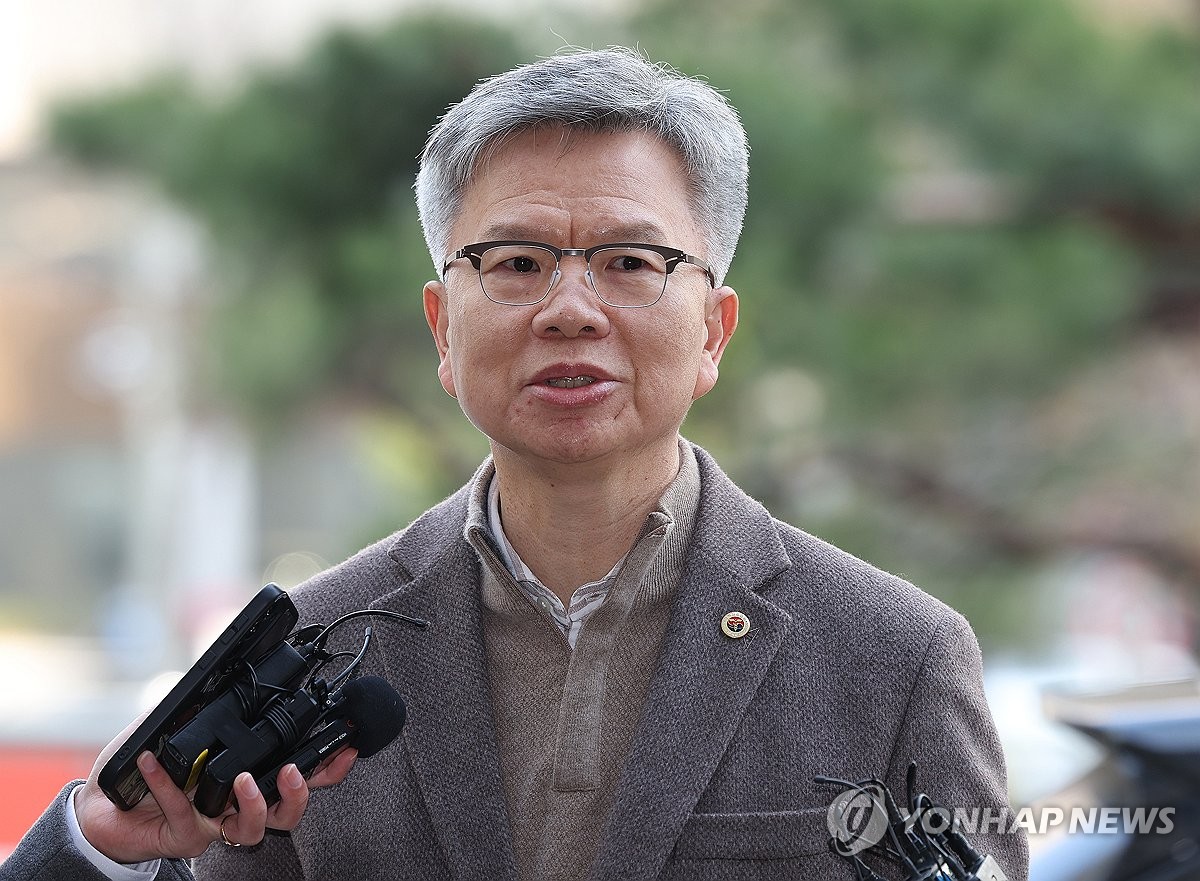 경찰, '전공의 사직 종용 혐의' 의협 전 비대위원장 4차 소환