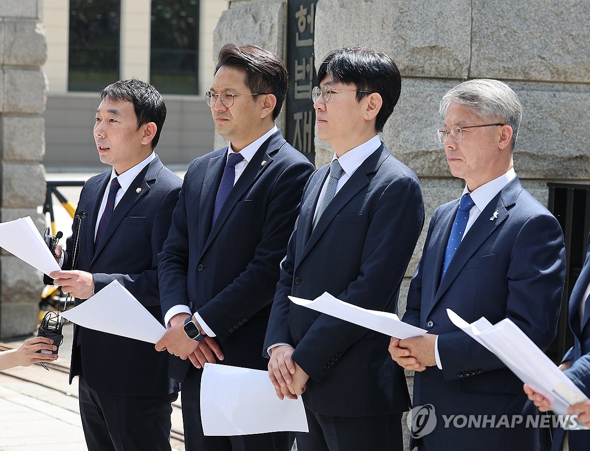 민주, '이재명 수사 담당자' 등 검사 4명 탄핵안 발의