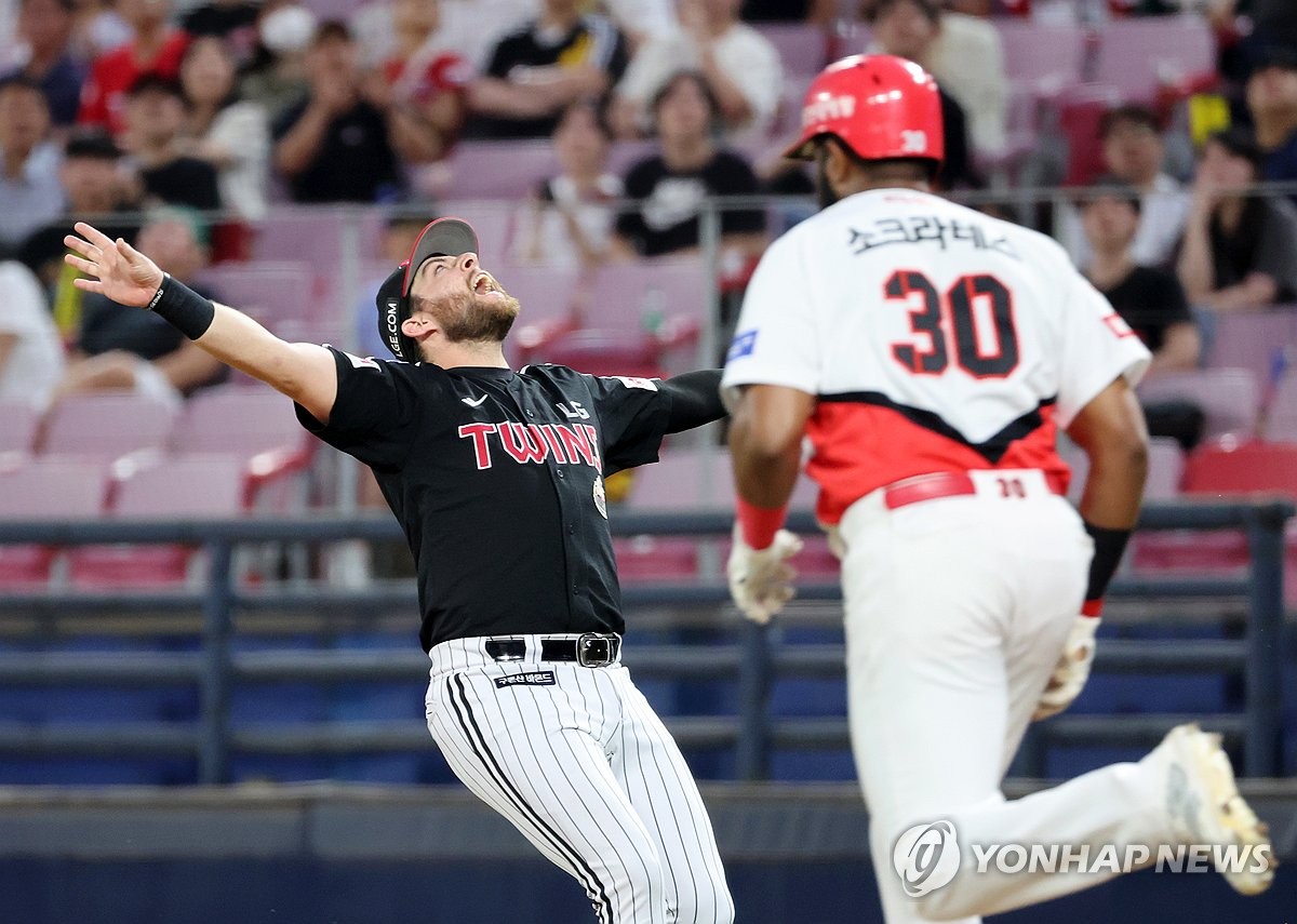 精彩一条龙！萨顿长驱直入挑射破门 惠灵顿凤凰3-0中央海岸水手