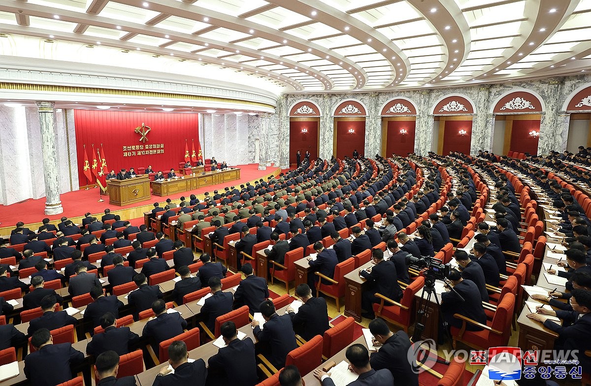 북한 노동당 전원회의 사흘째 계속…분과별 협의 진행