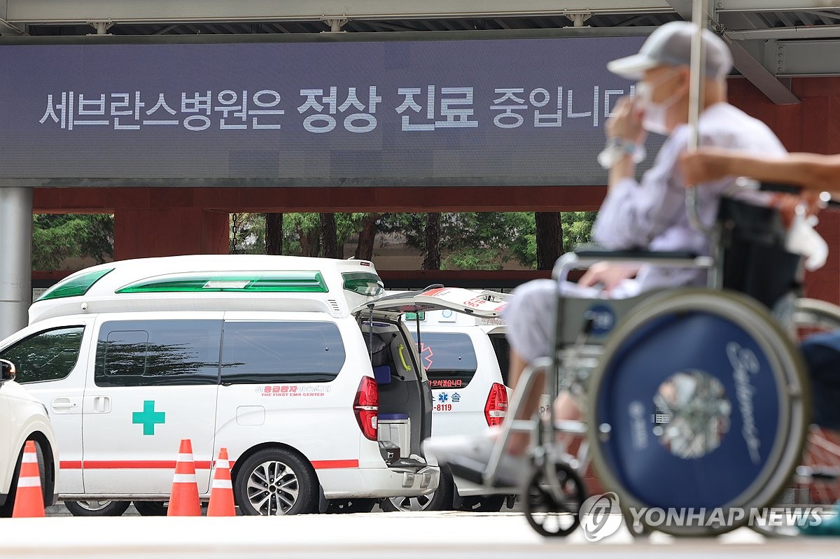 하루 앞둔 서울아산병원 '진료 재조정'…"진료 감소 폭 미미"