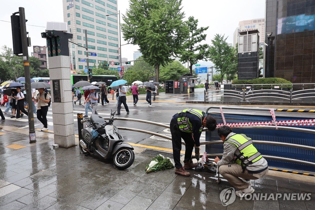 급발진? 운전 부주의?…9명 목숨 앗아간 시청역 역주행 원인은