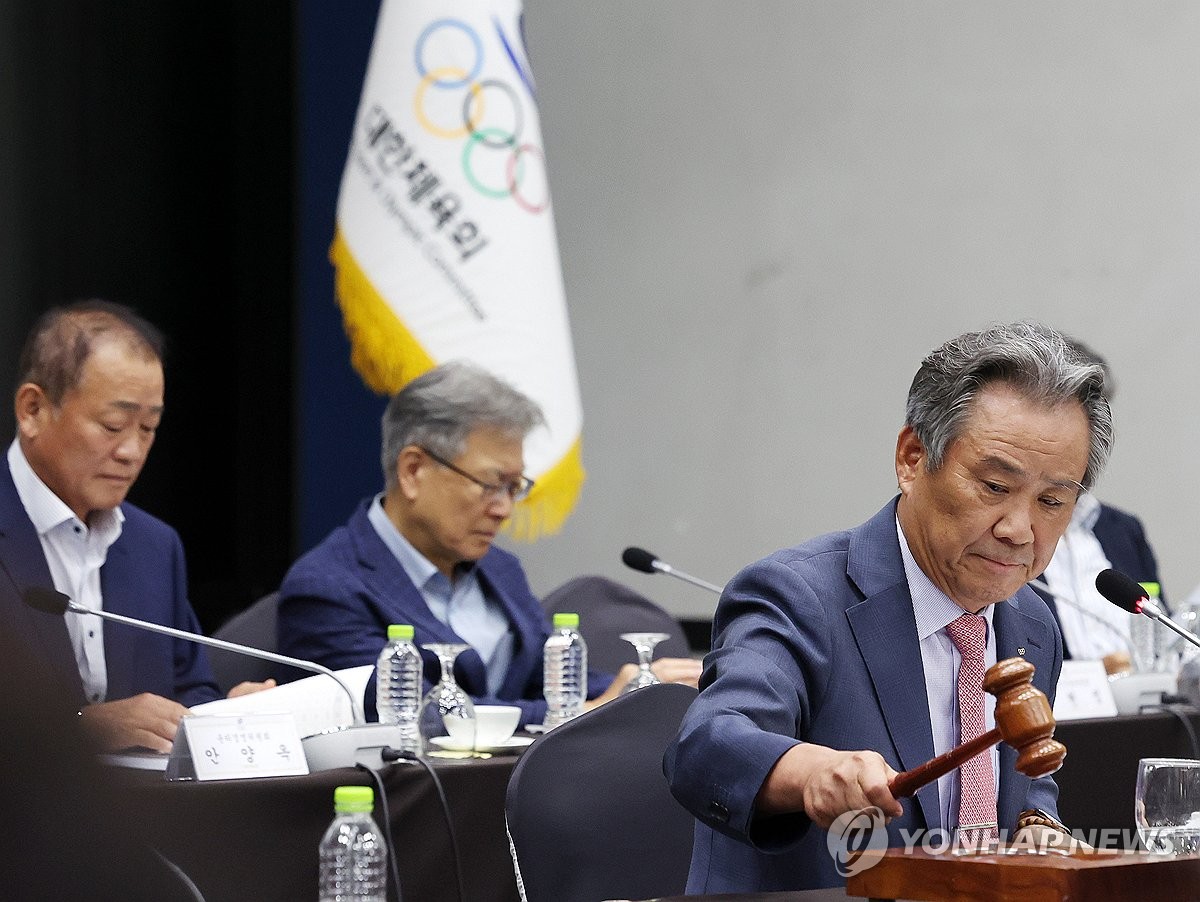 이기흥 "나를 제외한 다른 체육 단체장 연임제한 없애달라"