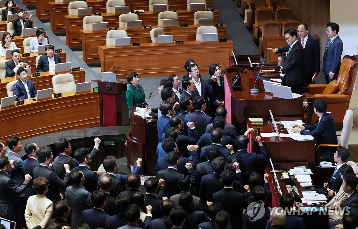 특검법 재표결·이진숙 청문회…7월 국회도 '가시밭길'