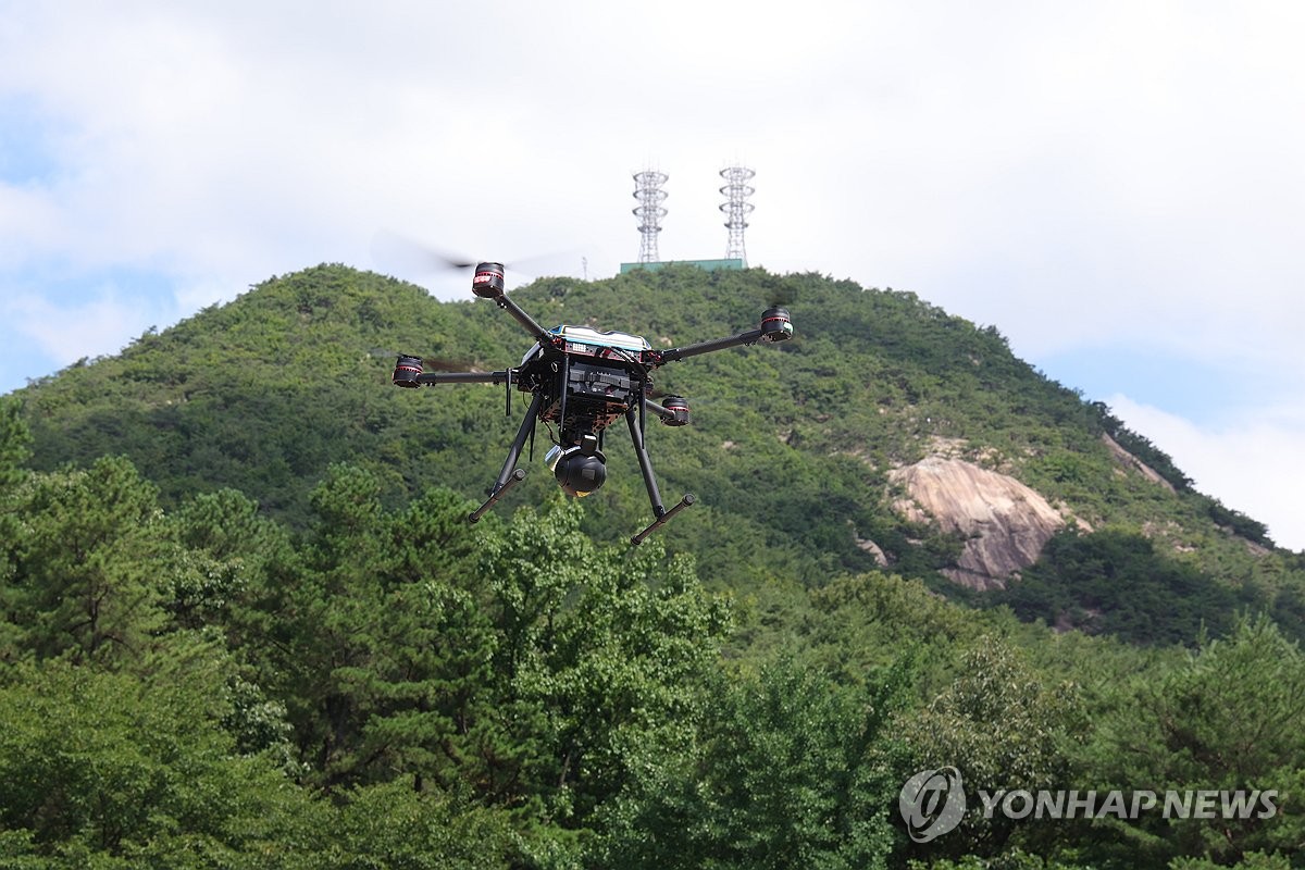 퇴근 뒤 산에 갔던 경기북부청 경찰관 숨진 채 발견…실족 추정(종합)