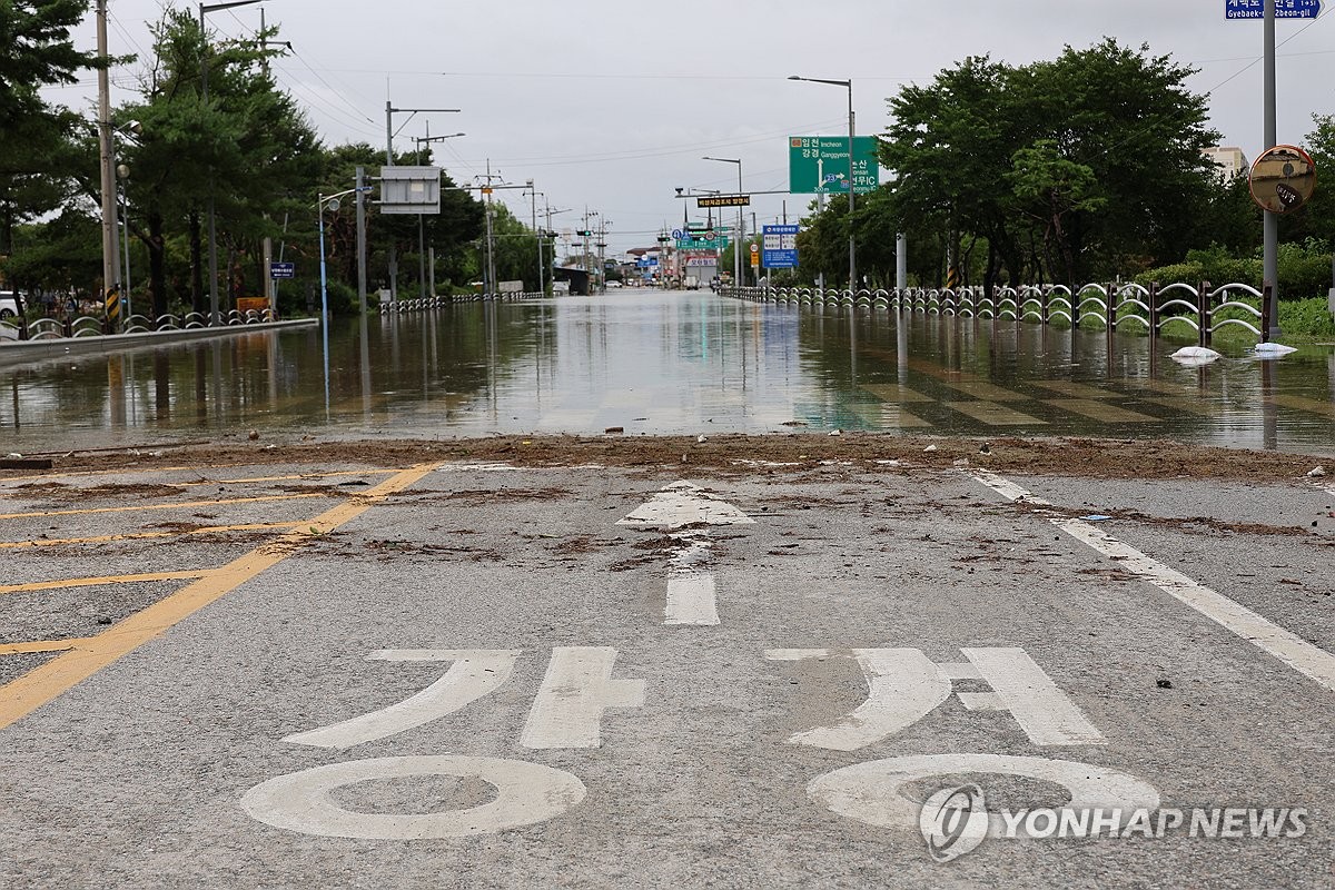 논산경찰, 청각장애로 빗소리 못듣는 노인 등 30여명 구조