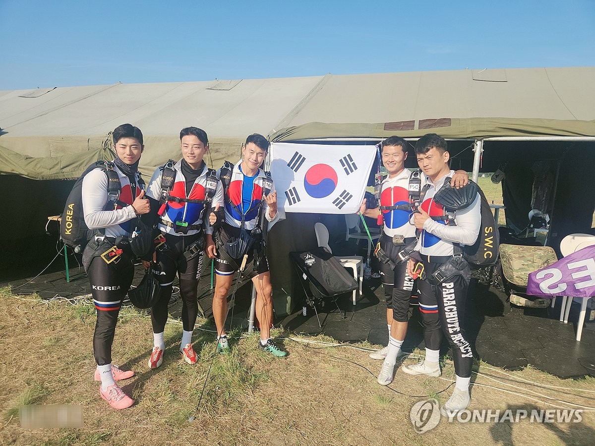 국제 고공강하대회 참가 특전사 여성팀 2위·남성팀 3위