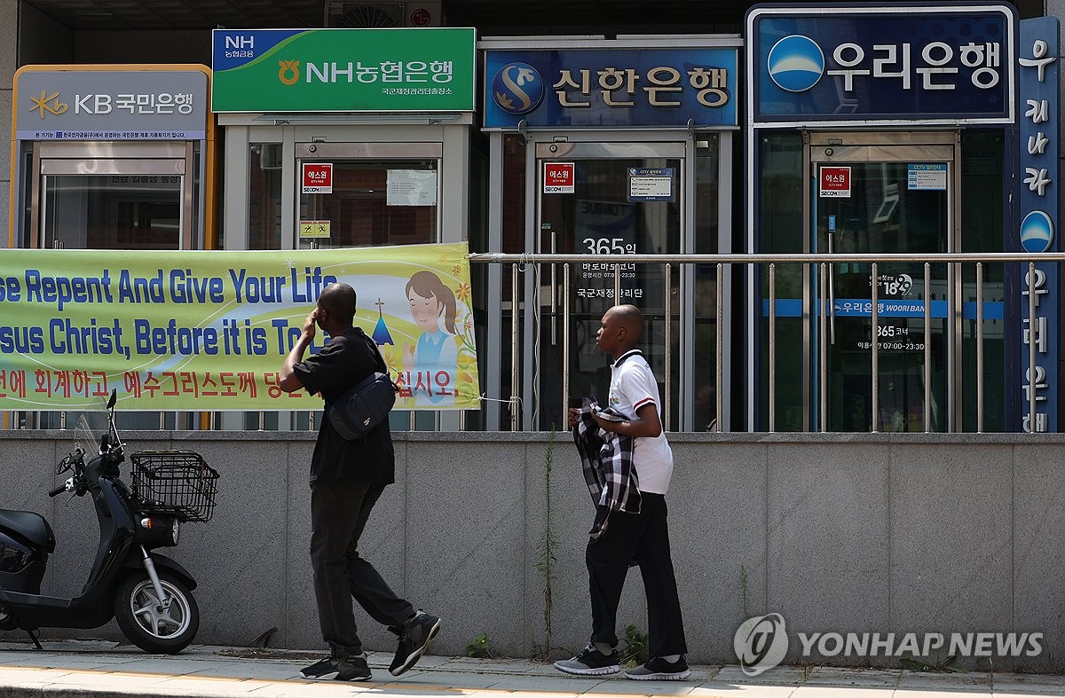 당국 압박에도 소용없네…5대은행 가계대출 이달에만 3.6조원↑(종합)