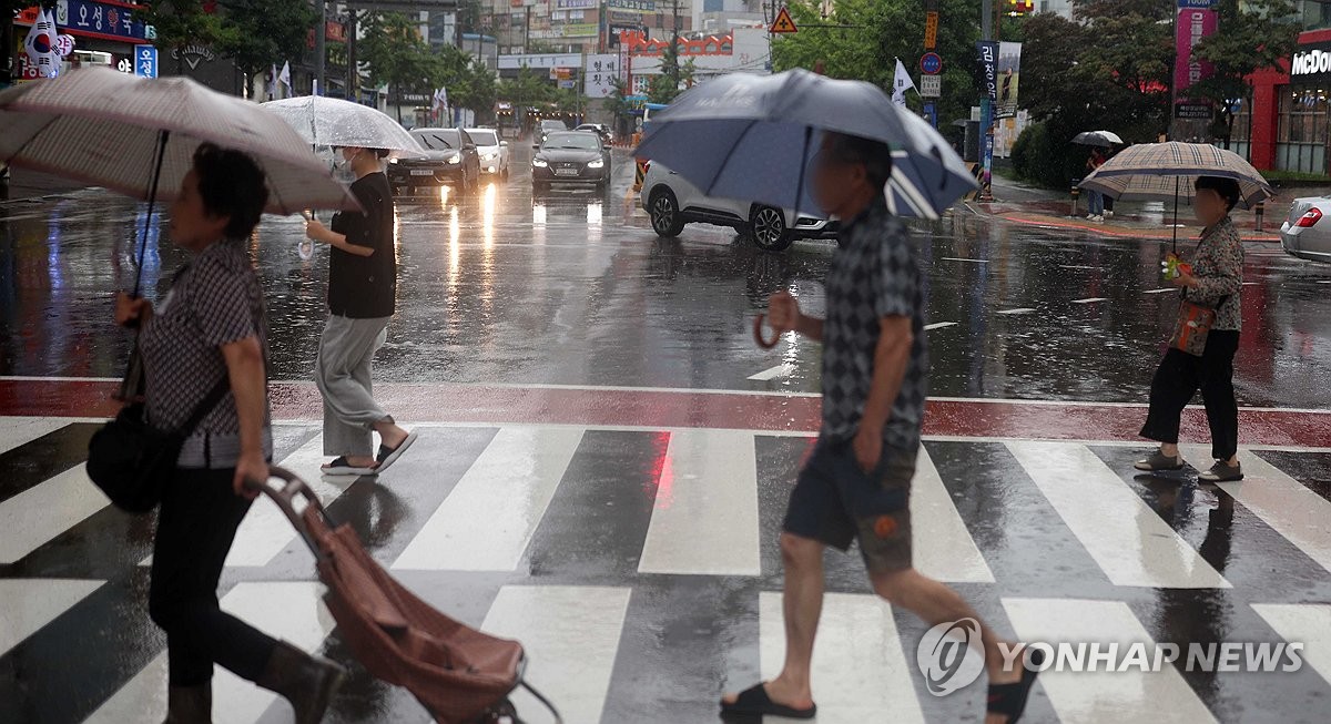 새벽 중부지방 집중호우…경기북부 최대 시간당 70㎜ 이상