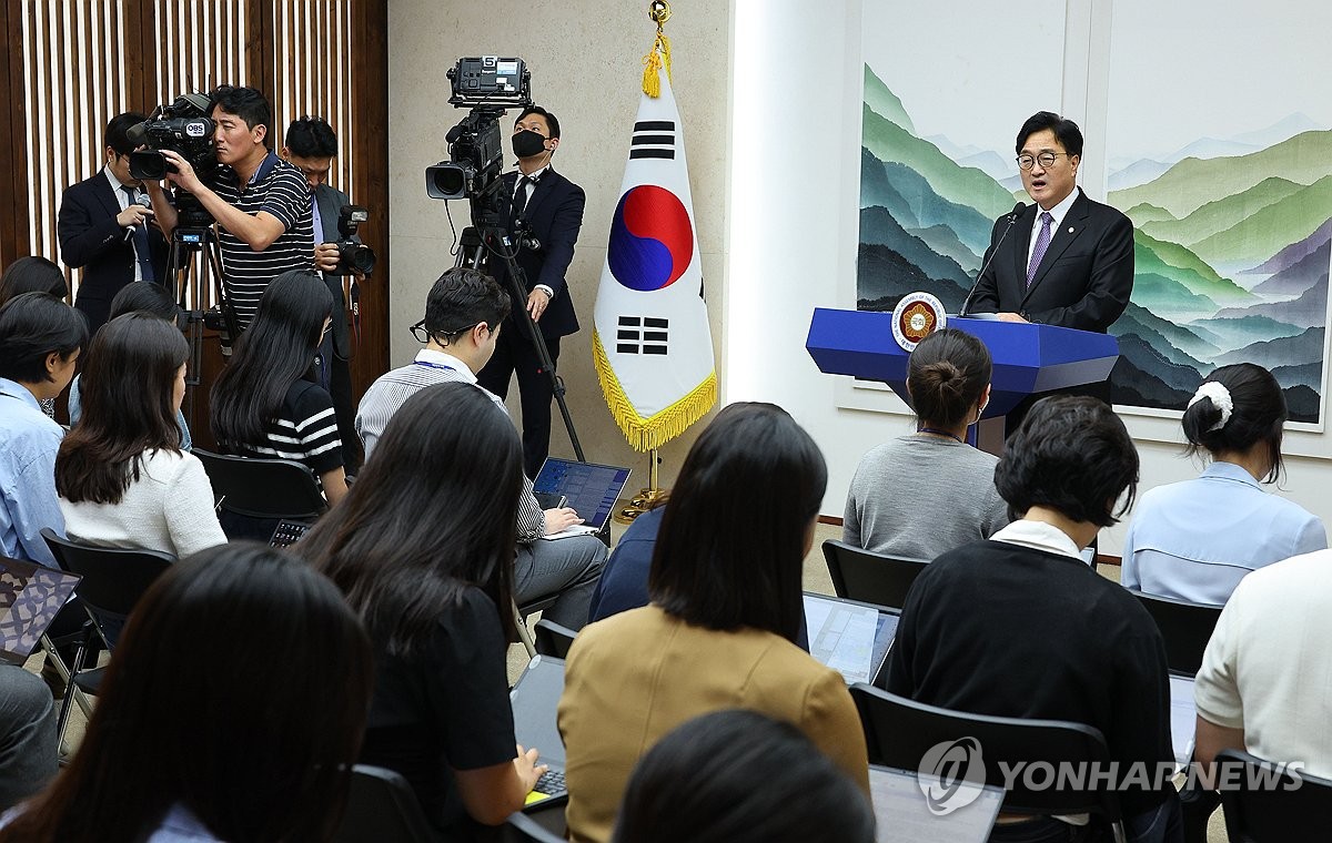 우의장 '방송 이사선임 중단' 제안에 대통령실 "여야 협의 먼저"(종합)