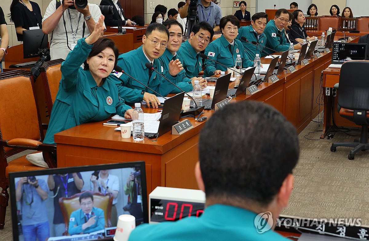 與행안위원들 "경찰 수사 받는 野이상식, 행안위원 사임해야"