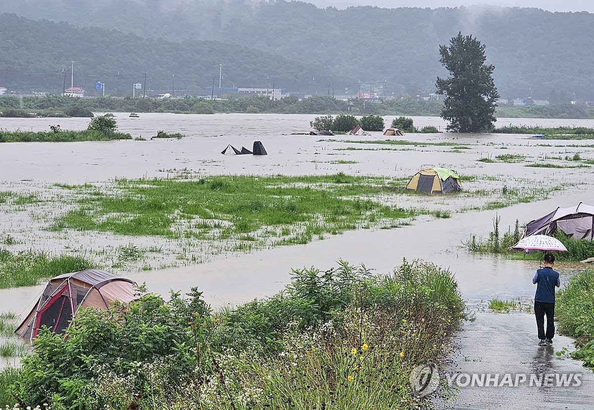 원주 200㎜ 폭우 피해 속출…강물 사이로 고립 주민 안전 확인