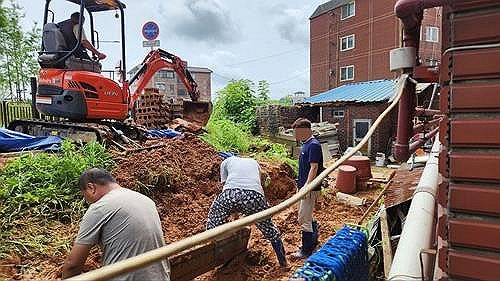 도깨비 장맛비 잦아들자 습한 폭염 기승…전국이 '몸살'