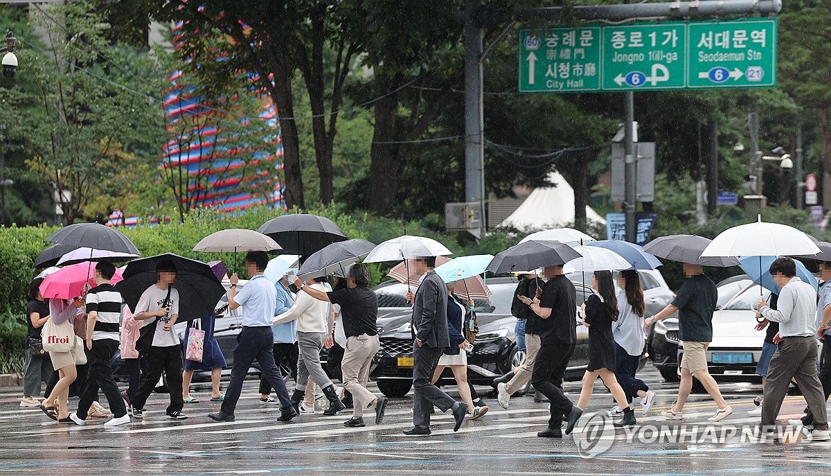 [속보] 기상청 "전국 장마 사실상 종료…폭염·열대야 지속"