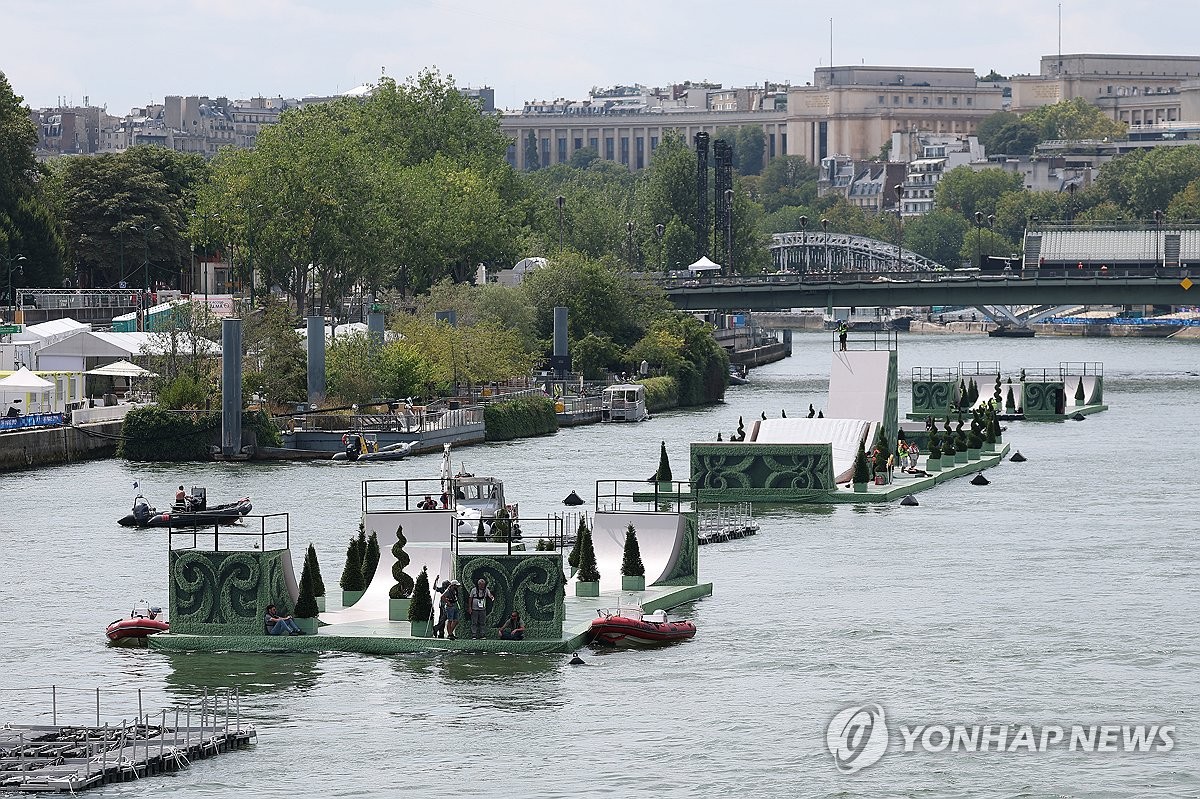 传奇！格兰特达成代表悉尼FC出场350场里程碑