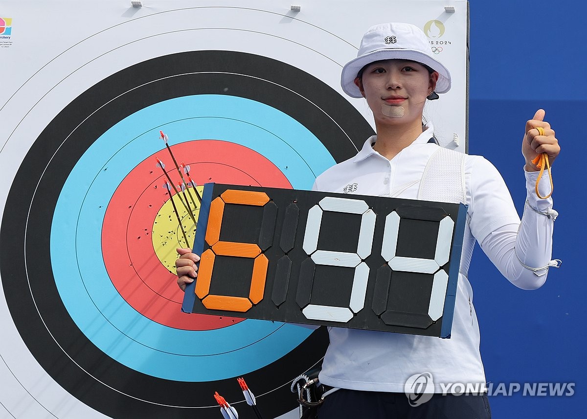 再看亿遍！两年前今天梅西率阿根廷问鼎世界杯