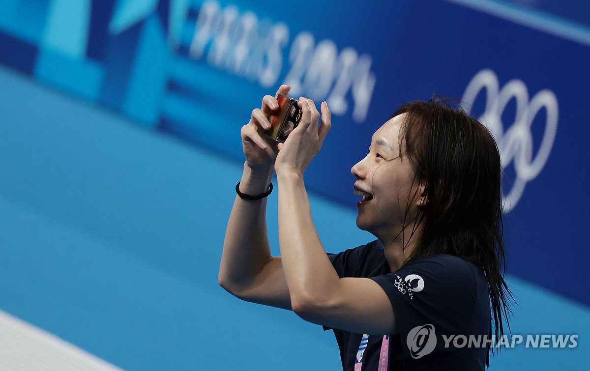 [올림픽] '마지막 올림픽에서 개회식 기수' 김서영 "웃으며 안녕"