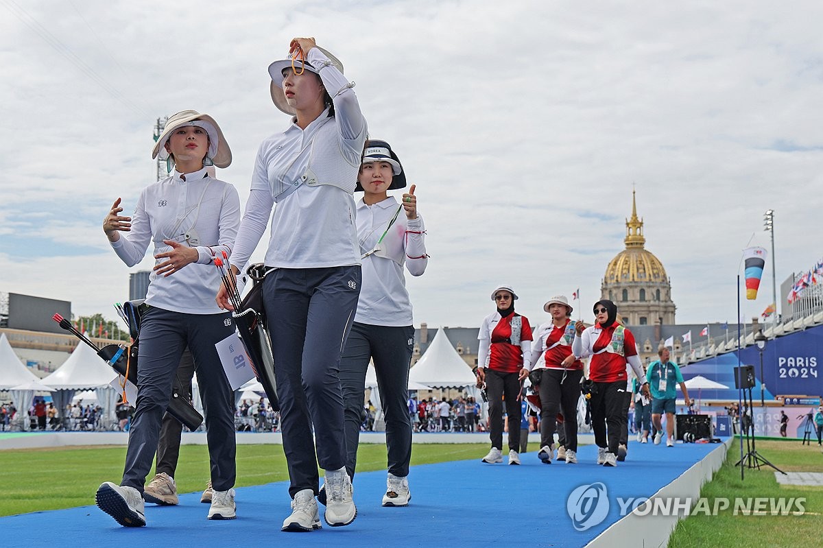 [올림픽] 비구름 떠나고 쨍한 하늘…양궁 여자단체 10연패하기 좋은 날