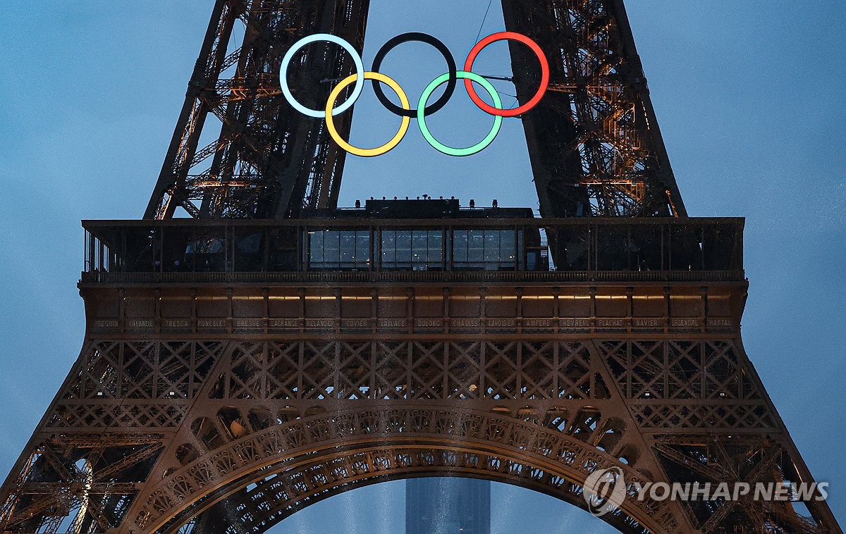 [올림픽] 외신, 센강 개막식에 "코로나 이후 축제의 귀환"…일부엔 "괴상"