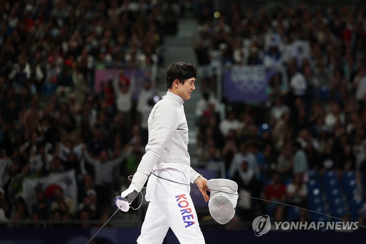 [올림픽] 펜싱 오상욱, 한국 남자 사브르 첫 개인전 결승행…은메달 확보(종합)