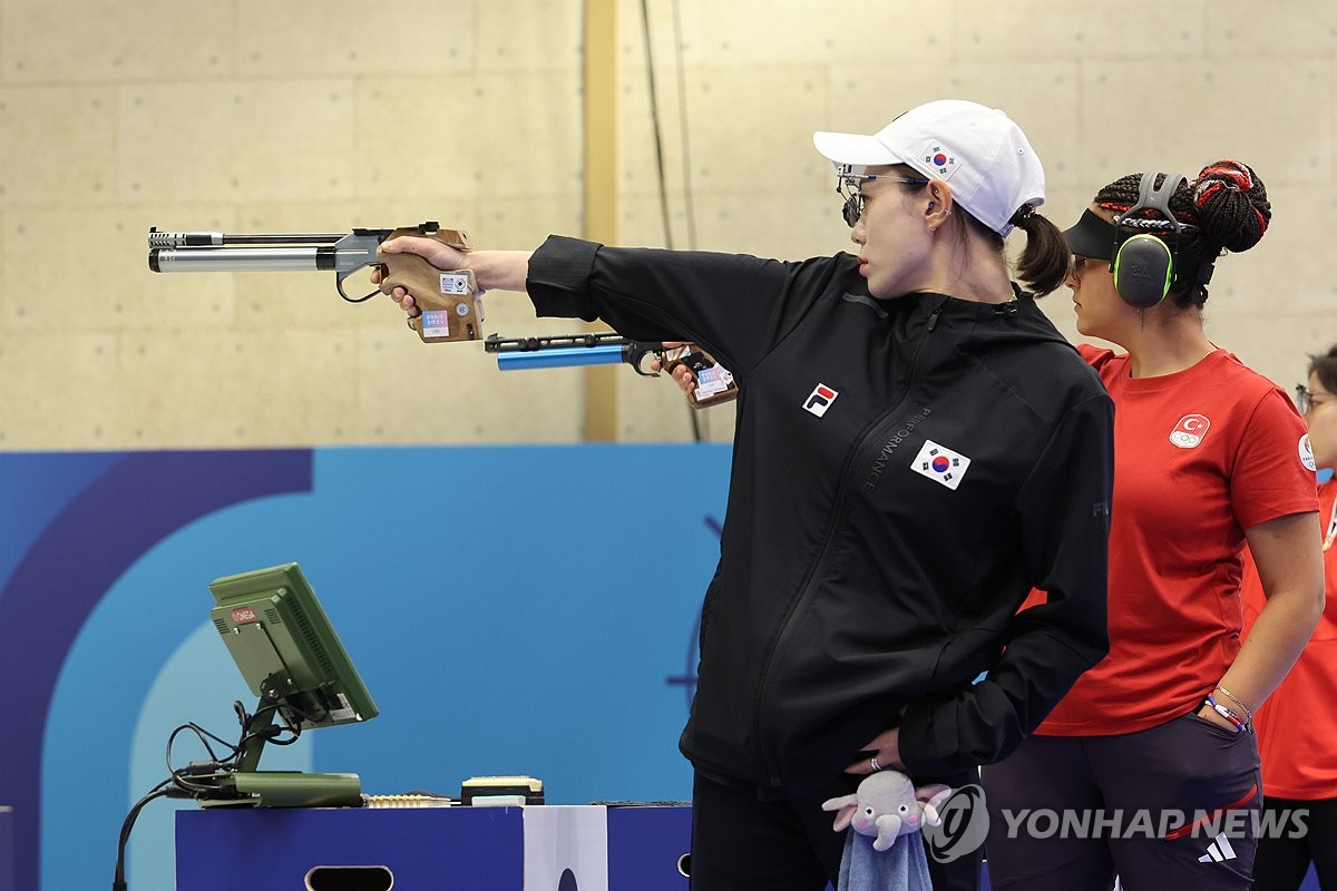 [올림픽] 오예진·김예지, 공기권총 金·銀 동반 명중…한국 2호 금메달(종합)