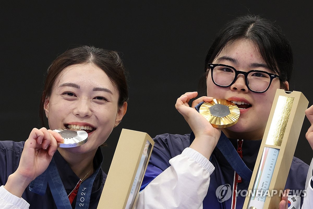 意媒：尤文欧冠战曼城赛前再获利好，道格拉斯与麦肯尼伤愈回归