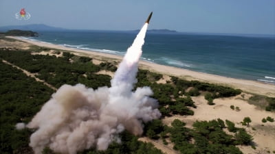 북한 "어제 초대형탄두 전술탄도미사일 시험발사 성공"