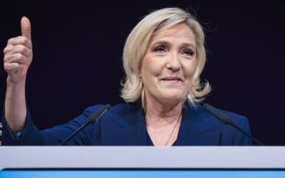 프랑스 극우정당 총선서 33% 득표 1위…마크롱 '참패'