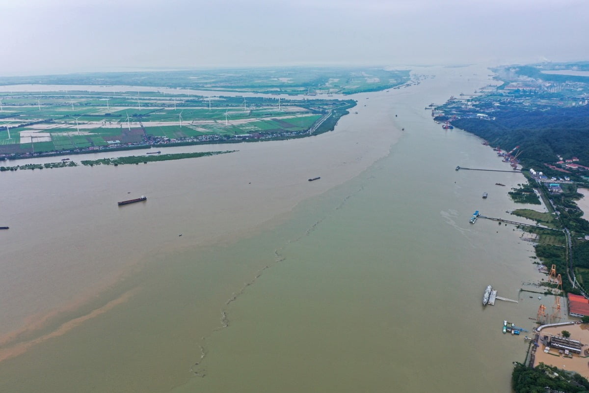 홍수로 불어난 양쯔강 / 사진=XINHUA