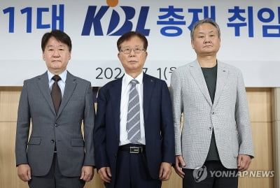 KBL 경기본부장 맡은 유재학 "몸싸움 관대한 판정 필요할 듯"