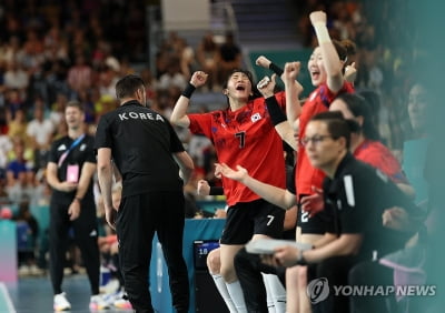 [올림픽] 한국 여자 핸드볼, 독일에 짜릿한 재역전승 '우생순, 가자'