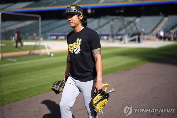 피츠버그 배지환, MLB 복귀…장례 휴가 떠난 레이놀즈 일시 대체(종합)