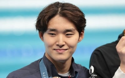 [올림픽] '400ｍ 3위' 김우민, 감격의 눈물…박태환 이후 12년 만의 메달(종합2보)