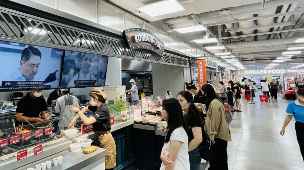 베트남의 새로운 식문화 트렌드 선도한다! 롯데마트 하노이센터점 재단장