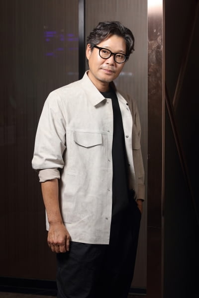 유재명 "'행복의 나라' 속 이선균 연기, 나라면 해낼 수 있었을까" (인터뷰②)