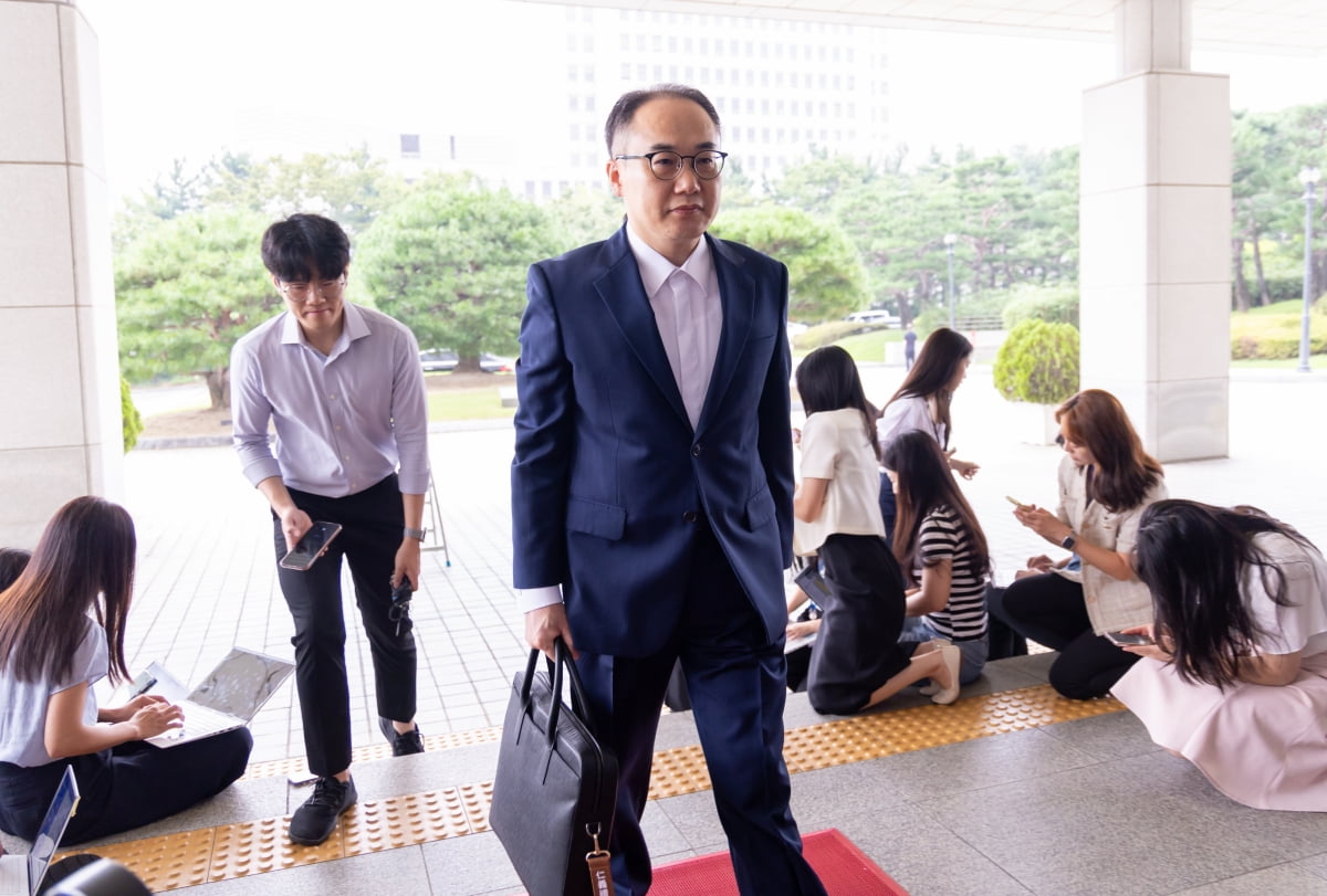 '명품백 수심위' 입장 밝힌 이원석 "결론에 관여 안해"