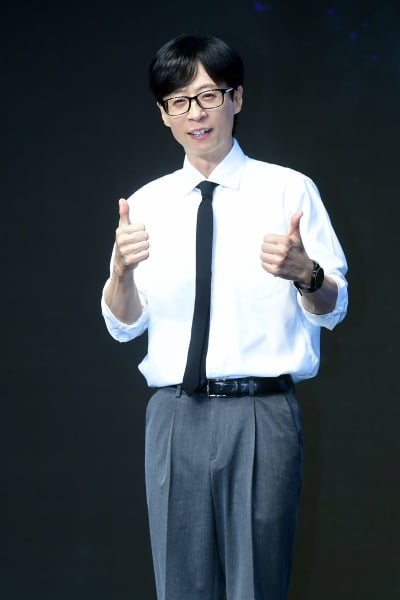  유재석, '멋지게 엄지척~'