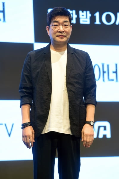 [포토] 손현주, '멋진 모습에 눈길'