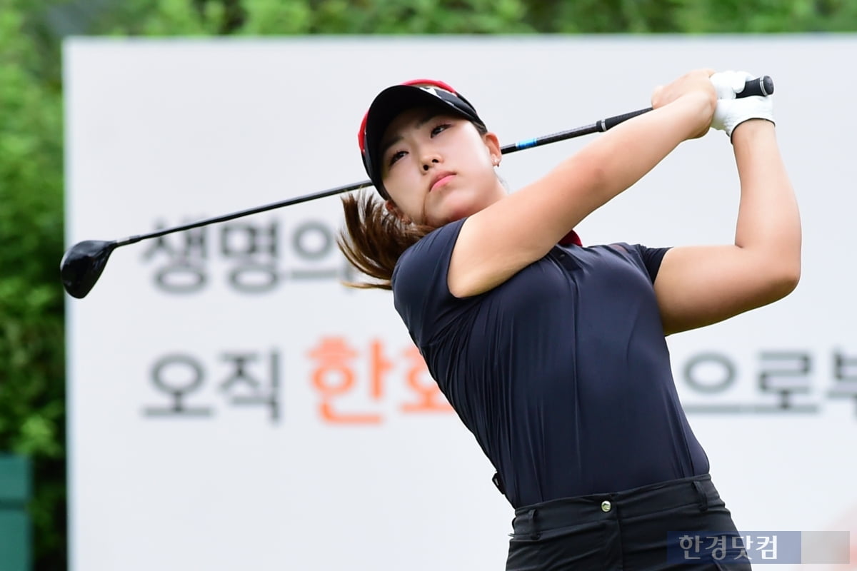 [포토] 윤민아, '시원시원한 티샷'