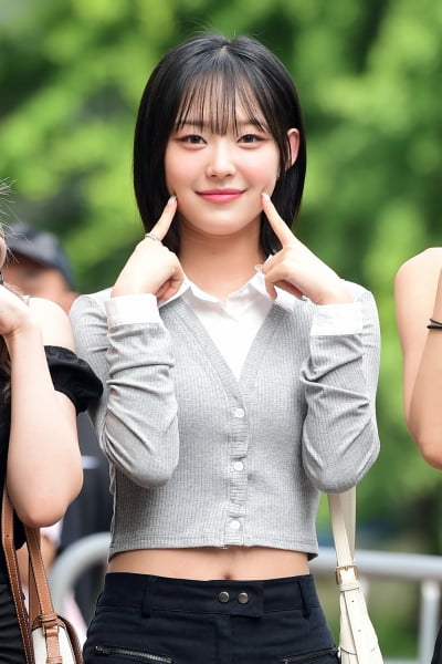  라잇썸 유정, '상큼 미소로 볼콕'