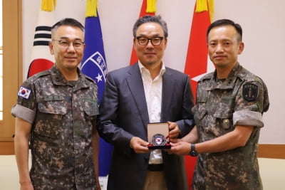 지앤비패럴랙스, 육군훈련소서 '생각열기' 인문학 강연