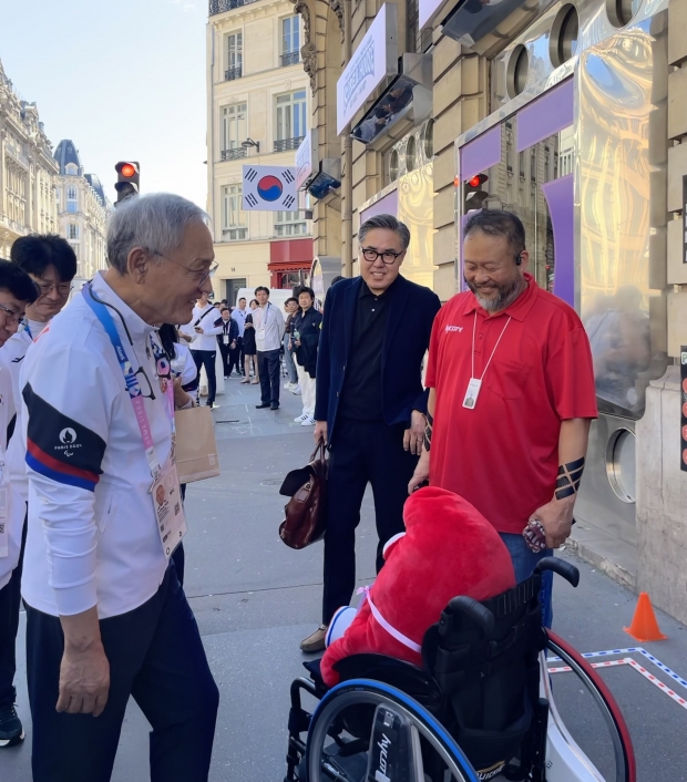 첨단 하드웨어와 인공지능 결합한 퍼스널 모빌리티로 글로벌 로보틱스 시장 공략