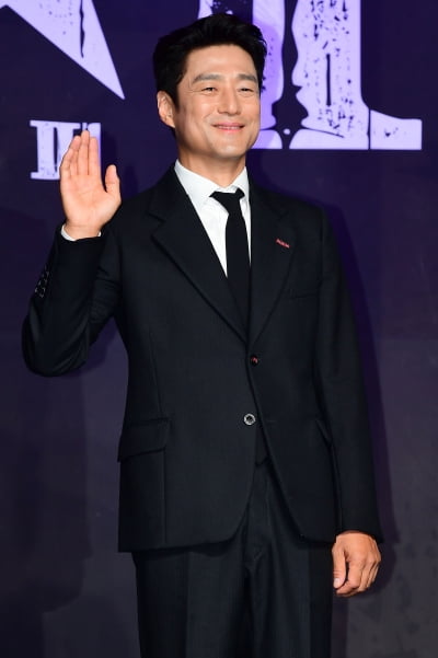 After Ji Jin-hee acted like he was swearing, his girlfriend told him he was 'rough'