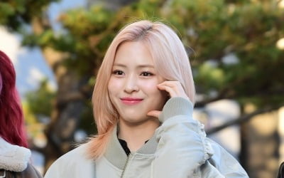 ITZY Ryujin explains discord with JYP, saying, “You have to give me money to move”